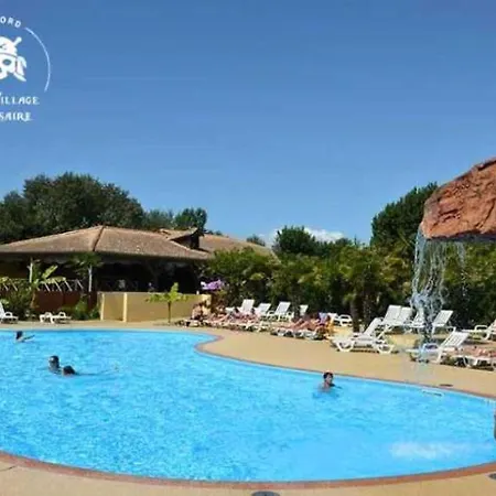 3 Etoiles - Parc Aquatique - Eehagb